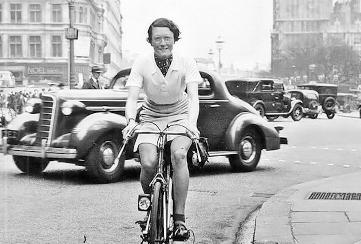 Historical Badass: Endurance Cyclist Billie Fleming
